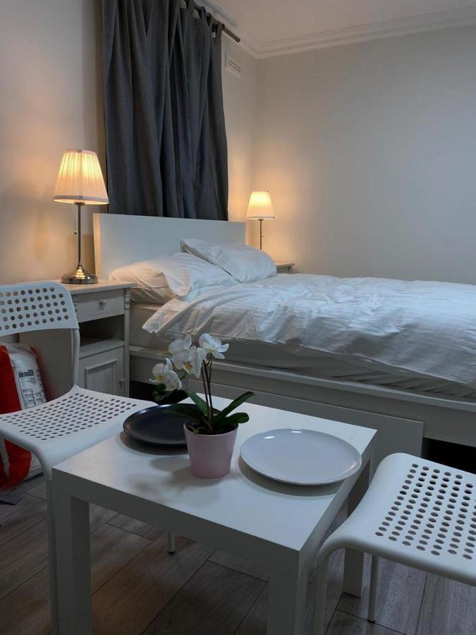 Lovely Studio In Appartamento Londra